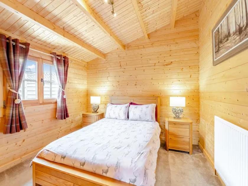 Lochinvar - Clydesdale Log Cabin With Hot Tub Еърдри Екстериор снимка